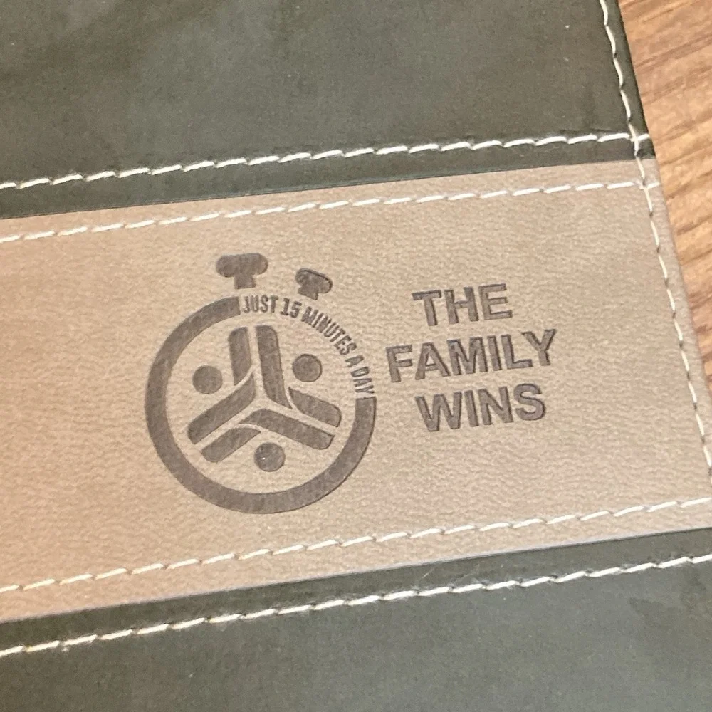 The Family Wins New Testament Bible Devotional 2020 Christian Study Gift New‎